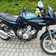 Motorka Yamaha pro skupinu A2